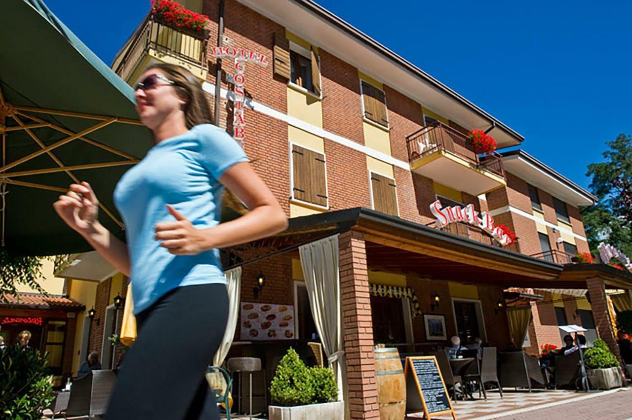 Hotel Costabella San Zeno di Montagna Buitenkant foto